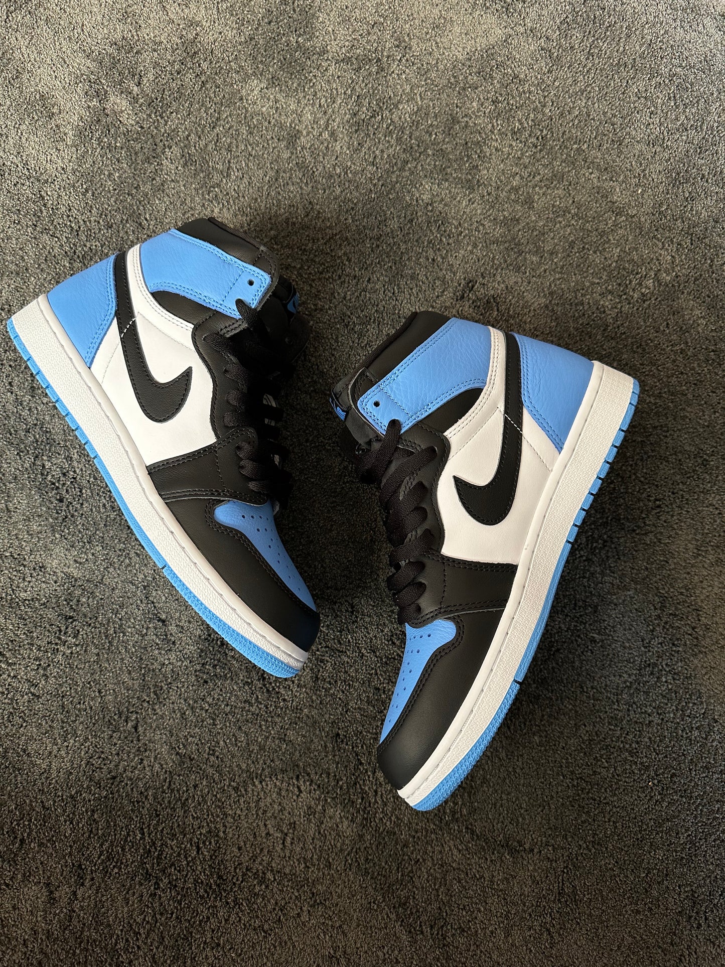 Jordan 1 Retro ‘ UNC toe’