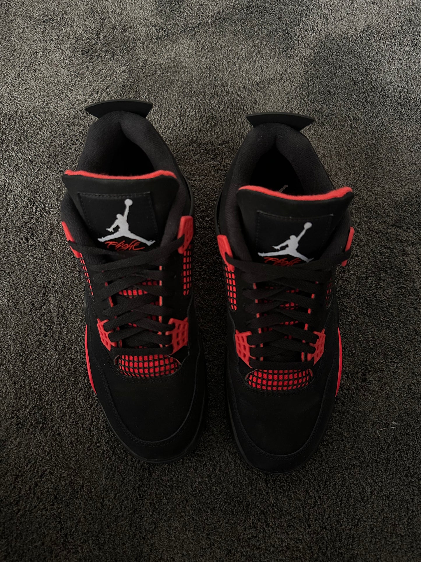 Jordan 4 Retro ‘red Thunder’